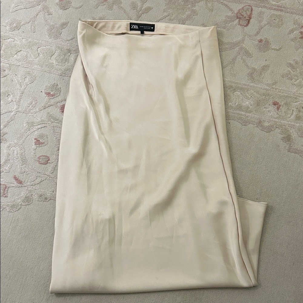 Zara Beige Satin Midi Skirt